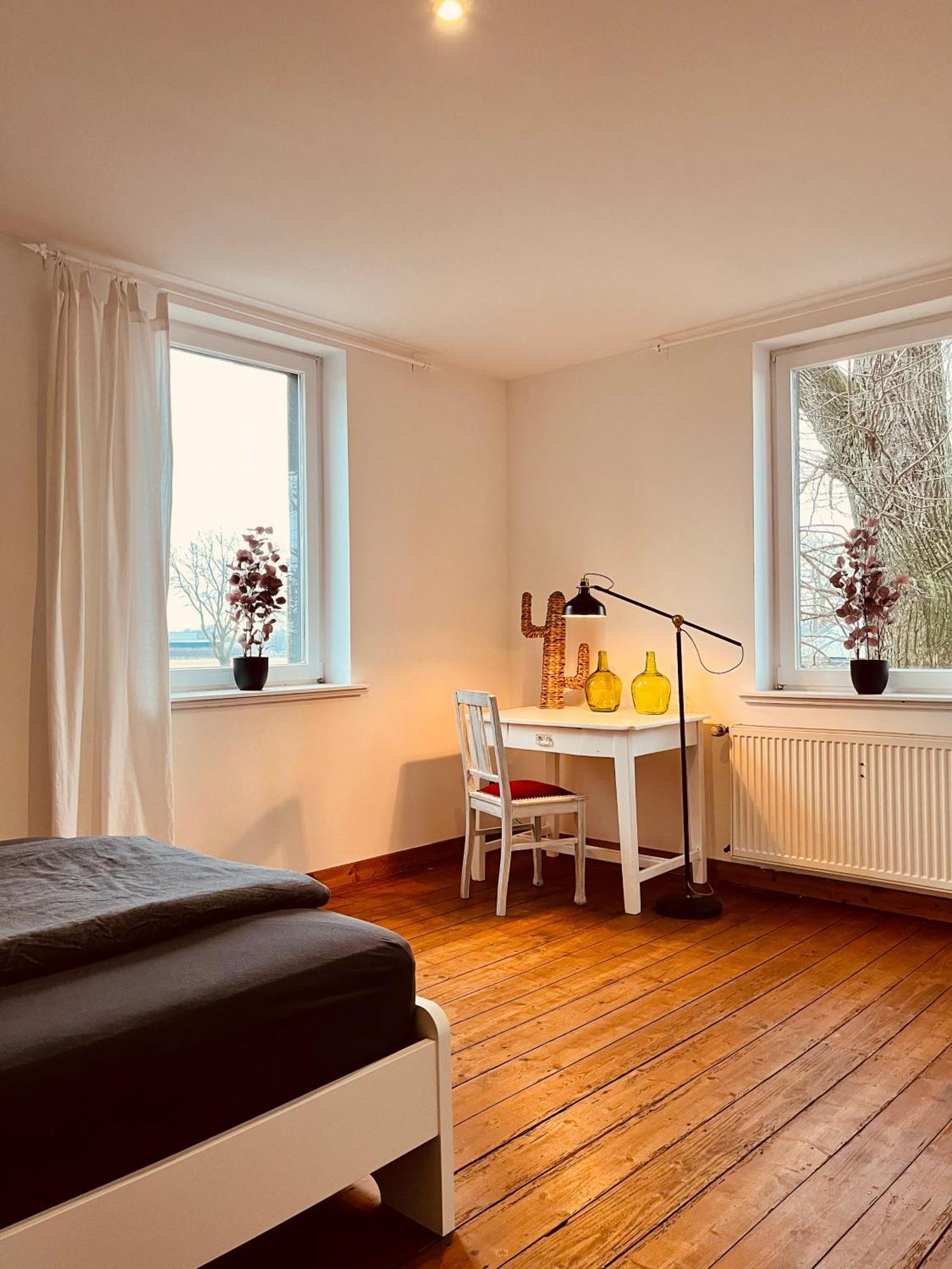 B E D & A G E D E S I G N -Extra Large- Wunderschoene Komplette Wohnung Mit Viel Platz & 4 Schlafzimmer B E D & A G E D E S I G N -Small- Wunderschoenes Zimmer Mit Bad Rechnungserstellung Fuer Geschaeftsreisende & Firmen Hünxe Exterior foto