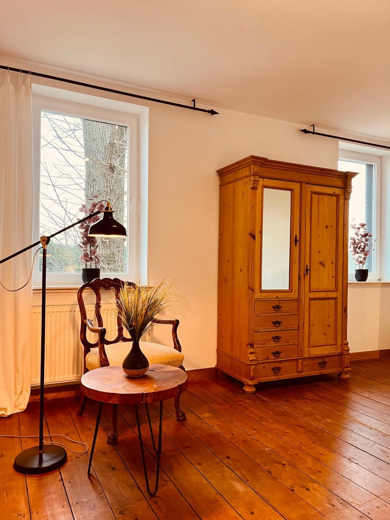 B E D & A G E D E S I G N -Extra Large- Wunderschoene Komplette Wohnung Mit Viel Platz & 4 Schlafzimmer B E D & A G E D E S I G N -Small- Wunderschoenes Zimmer Mit Bad Rechnungserstellung Fuer Geschaeftsreisende & Firmen Hünxe Exterior foto